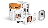 Bticino Easykit - Videoportero, monoparlante, enchufable, 2 cables con 1 botón externo, timbre, cámara, monitor interno de 7 pulgadas a color con manos libres, ampliable para bifamiliar, 310913