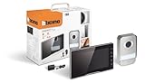 Bticino Easykit Plus 318913 - Videoportero monofamiliar Plug-In de 2 cables con: 1 botonera externa con timbre y cámara, 1 monitor interno de 7 pulgadas a color con manos libres, ampliable para