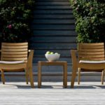 Definiendo el propósito de sus muebles de madera de exterior en la tradición de Charles y Ray Eames